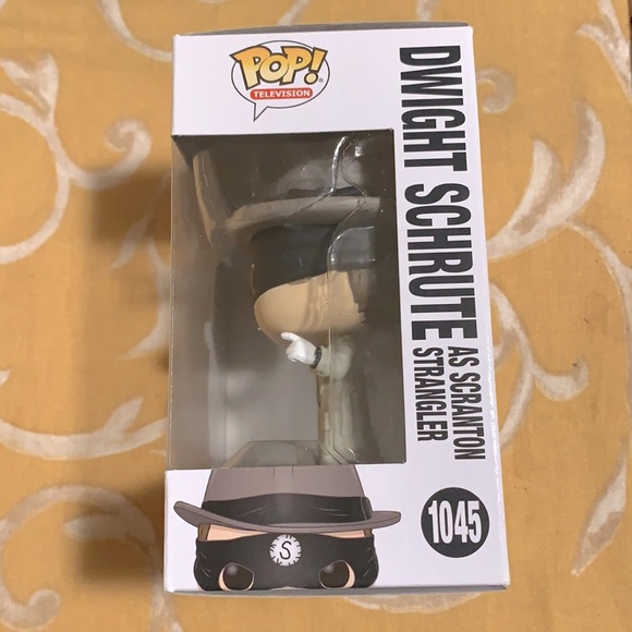Dwight Schrute Vinyl Figure - Scranton Strangler - Picture 2 of 4